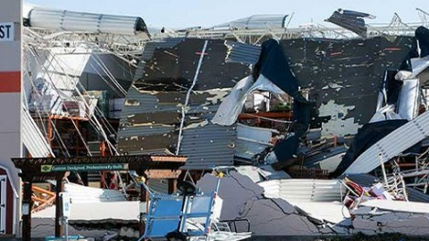 Tornadoes-Kill-Three-Injure-Hundreds-In-Texas