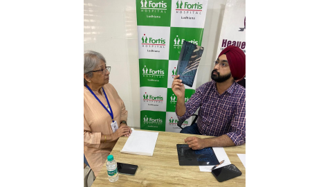 Free-orthopedic-consultation-camp-heavenly-palace-organized-by-dr-sanjeev-mahajan-of-fortis-hospital-ludhiana