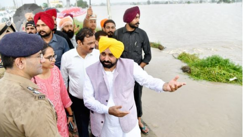 Chief-Minister-Bhagwant-Mann-Made-A-Stormy-Visit-To-The-Rain-affected-Areas-Today
