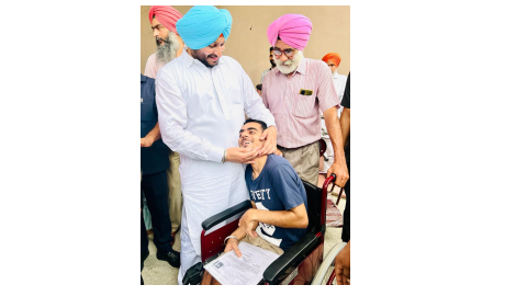 Mp-Ravneet-Singh-Bittu-Organized-A-Free-Camp-For-Disabled-Citizens-Of-Ludhiana