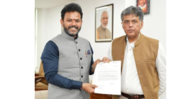 mp-manish-tewari-meets-union-civ