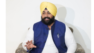 higher-education-department-prom