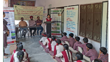 Pau-krishi-vigyan-kendra-hoshiarpur-organizes-awareness-campaign-against-paddy-residue-burning-at-govt-high-school-bihala