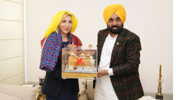 cm-bats-for-strategic-tie-up-wit