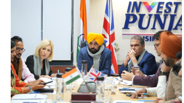 cm-pitches-punjab-as-key-investm