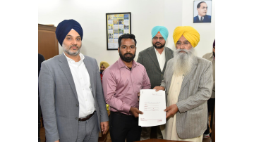 gurmeet-singh-khudian-hands-over