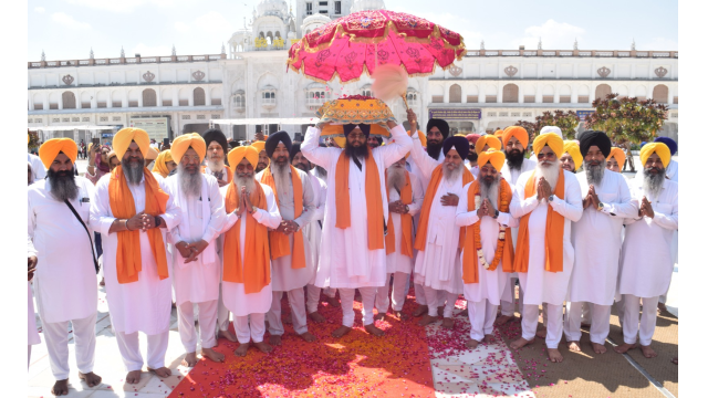 nagar-kirtan-from-sri-akal-takht