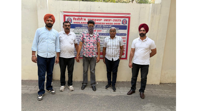 vigilance-bureau-nabs-patwari-re