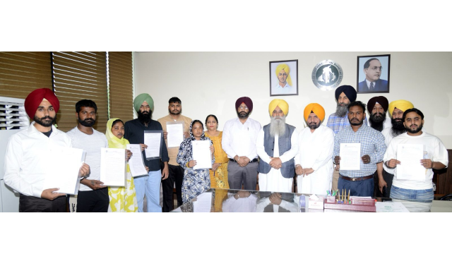 -gurmeet-singh-khudian-hands-ove