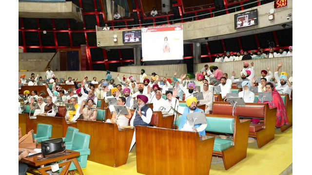 -cm-bhagwant-singh-mann-gifts-ma
