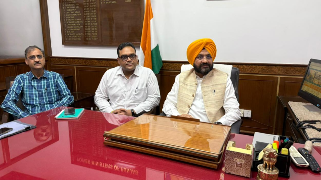 cabinet-minister-tarunpreet-singh-sond-assumes-charge-as-power-minister-at-pspcl-headquarters