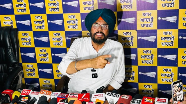 aap-commends-punjab-police-for-b