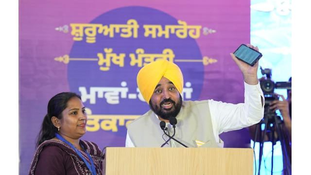 rs-1000-deposited-in-women-s-ban