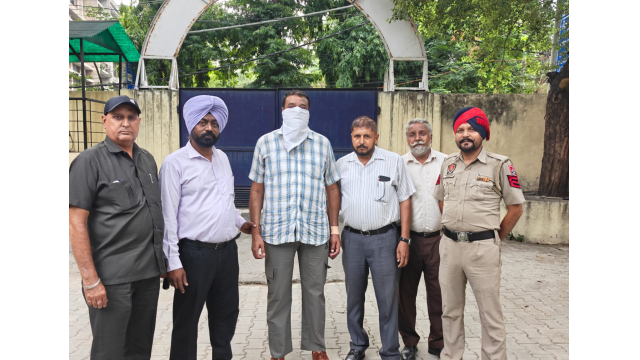 vigilance-bureau-nabs-asi-red-ha