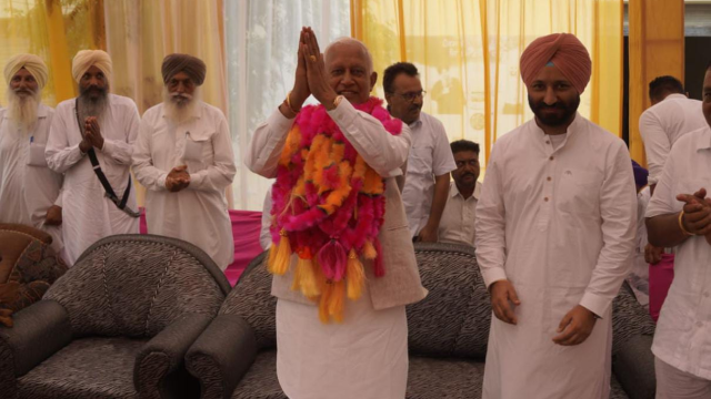 barinder-kumar-goyal-dedicates-i