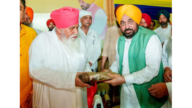 cm-bhagwant-singh-mann-lays-foun