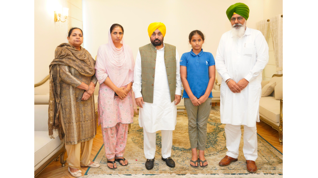 cm-bhagwant-singh-mann-meets-fam
