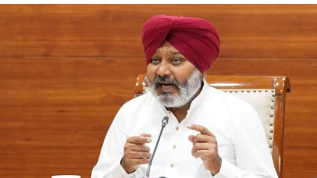 aap-asks-bjp-3-questions-before-