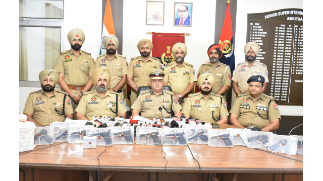 five-linked-to-drug-and-arms-sup