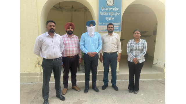 vigilance-bureau-nabs-sub-divisional-engineer-red-handed-accepting-bribe-of-rs-30-000-