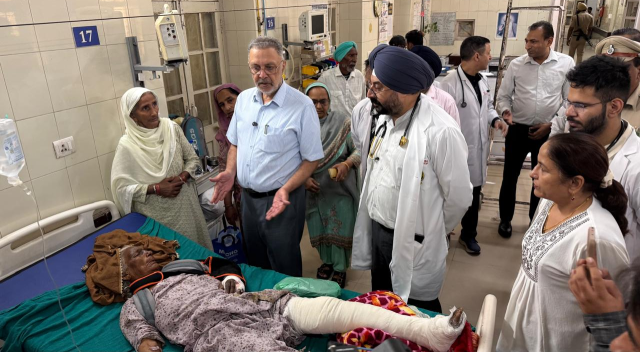 village-ali-sher-accident-cabinet-ministers-barinder-kumar-goyal-and-dr-balbir-singh-visit-injured-mgnrega-workers-at-rajindra-hospital